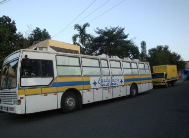 Clínica móvil, Cortesía de Caribe Tours  