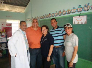 Dr. Sánchez, Dr. Isa, Dra. Castillo, Dr. Casilla, Lic. Nieves Báez